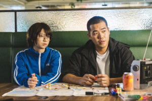 生き残った6人によると